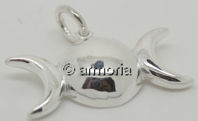 Pendentif Déesse à La Spirale Dans Lune Aux Entrelacs En Argent