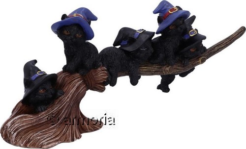 Figurine Chats Noirs Sorciers sur leur Balai 