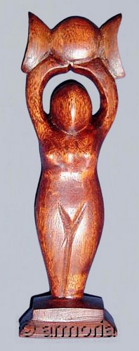 Figurine Déesse Mère avec Triple Lune en bois 