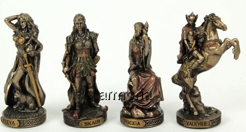 Figurines 12 dieux nordiques avec décor Marque Veronese 