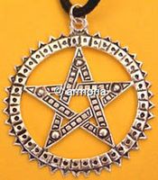 Pendentif Pentacle Cerclé en argent, 3.4 cm