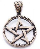 Pendentif Pentacle avec Cercle marqué de traits en bronze 