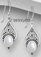 Boucles d'oreilles avec décor en argent et pierre de lune