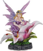 Figurine Fée "Lysiana" assise sur un Lys 