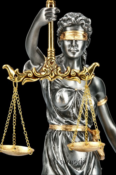 Figurine La Justice aspect étain et or Marque Veronese 