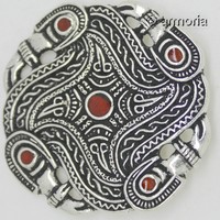 Pendentif médiéval aux 4 Têtes d'oiseaux-réplique mérovingienne en plaqué argent
