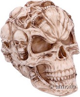 Figurine Crâne Têtes de Mort multiples "Skulls of Skulls" de James Ryman