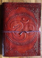 Grimoire en cuir symbole Aum 15X20 cm 
