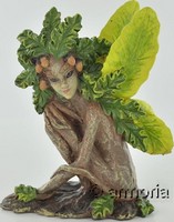 Figurine Fée du Chêne assise de profil 