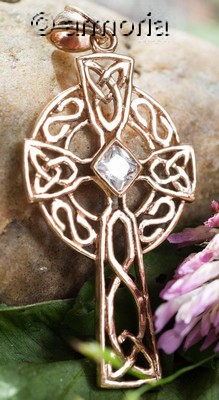 Pendentif Croix Celtique avec Cristal en bronze 