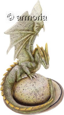 Figurine Dragon le Gardien de Saturne 