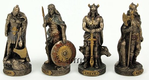 Figurines 12 dieux nordiques avec décor Marque Veronese 