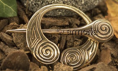 Fibule Celte avec Spirales en bronze 