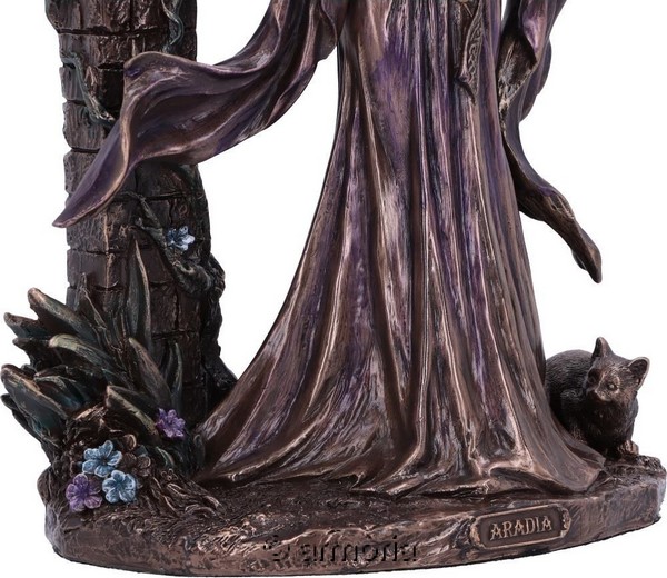 Figurine Déesse Aradia aspect bronze marque Veronese 