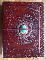 Grimoire en cuir avec pierre en Malachite 15X20 cm