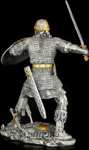 Figurine Guerrier Viking à l'attaque en étain 