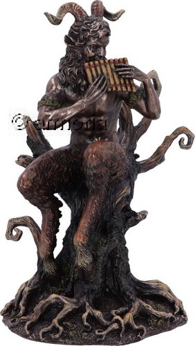 Figurine du dieu Pan assis sur tronc d'arbre aspect bronze