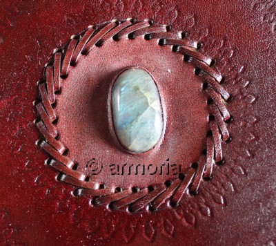 Album photos ou grimoire en cuir gravé avec pierre Labradorite 26X18 cm 