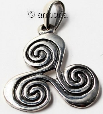 Pendentif triskèle avec double liseré en argent 