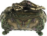 Boite  Art Nouveau Femme endormie marque Veronese 