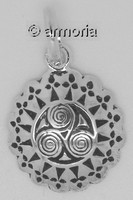 Pendentif rond Triskèle entouré d'hermines en argent marque Kelt 
