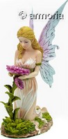 Figurine Fée agenouillée avec Fleur