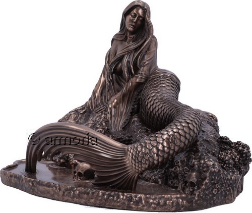 Figurine Sirène et têtes de Mort "Sirens Lament" de Anne Stokes aspect bronze 