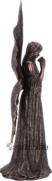Figurine Ange Only Love Remains de Anne Stokes aspect bronze