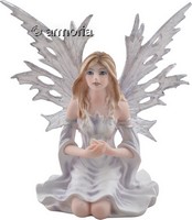 Figurine Fée blanche Enora avec Boule de Cristal