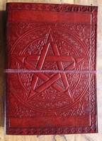 Grimoire en cuir Pentacle 13X17,5 cm 