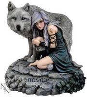 Figurine Femme et Loup "Protector" de Anne Stokes