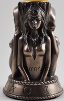 Bougeoir Triple Sorcière aspect bronze par Tina Tarrant