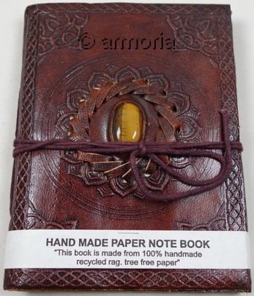 Grimoire en cuir avec oeil de tigre 11 x 15 cm