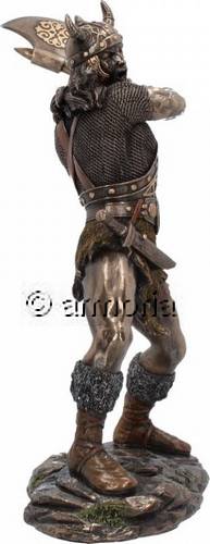 Figurine Viking d'un Berserker brandissant sa Hache aspect bronze